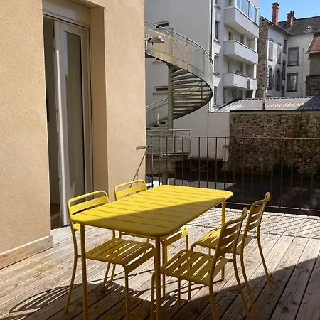 Apartment Neuf Avec Terrasse Centre